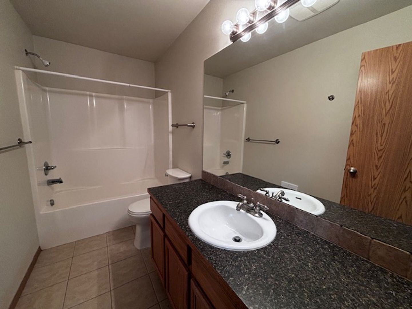 5752 Legoe Ave. - # 202 - Ferndale - Washington - 3 bed, 2 bath rental property