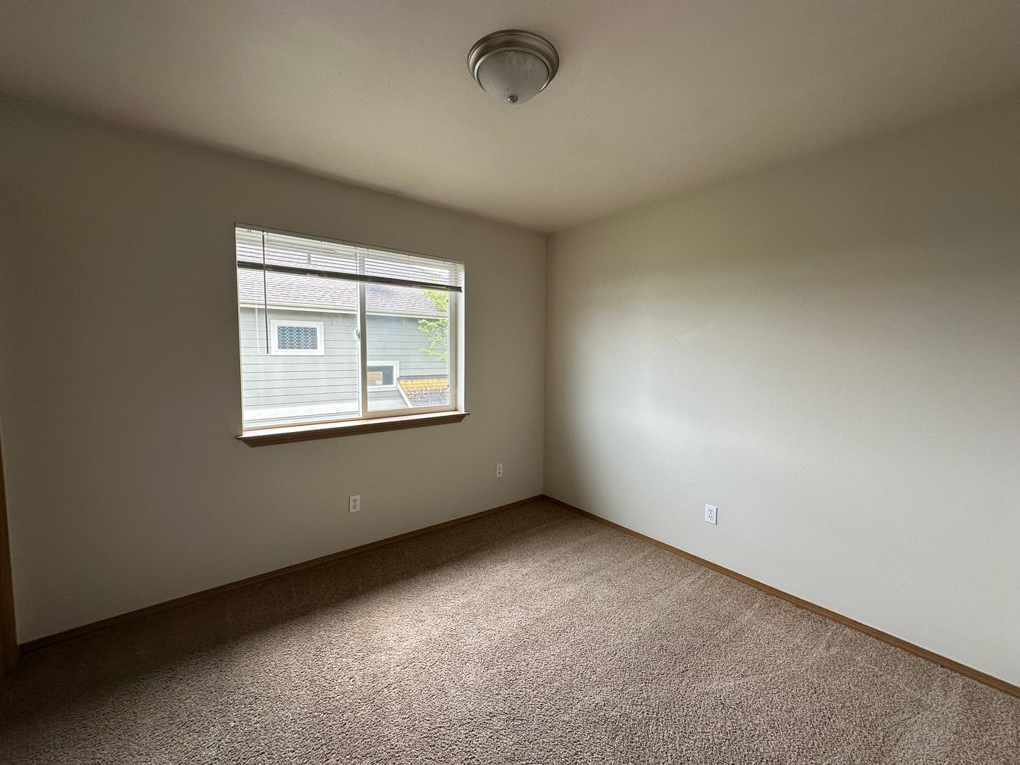 5752 Legoe Ave. - # 202 - Ferndale - Washington - 3 bed, 2 bath rental property