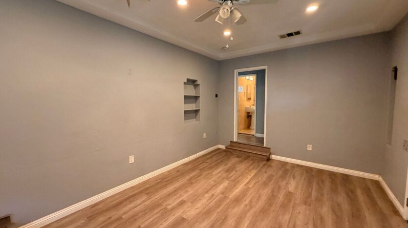 586 e Fairview Blvd  - Inglewood - California - 2 bed, 1 bath rental property