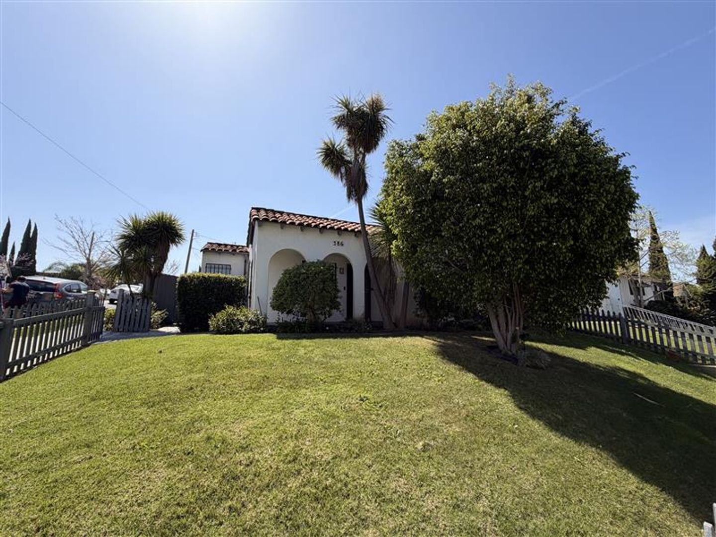 586 e Fairview Blvd  - Inglewood - California - 2 bed, 1 bath rental property