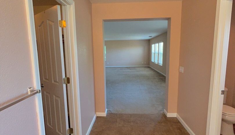 6001 Jefjen Way - Elk Grove - California - 5 bed, 3 bath rental property