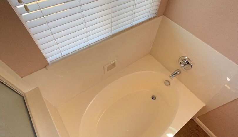 6001 Jefjen Way - Elk Grove - California - 5 bed, 3 bath rental property