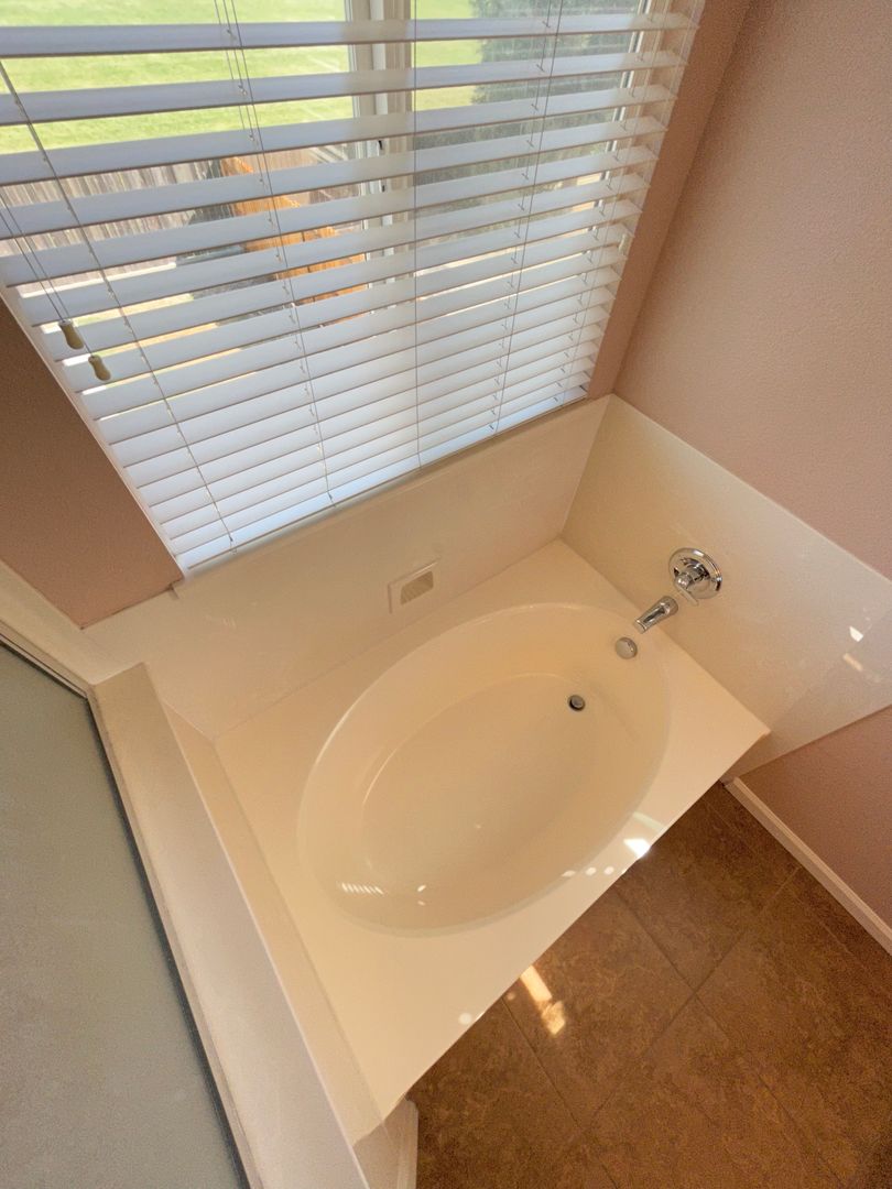 6001 Jefjen Way - Elk Grove - California - 5 bed, 3 bath rental property