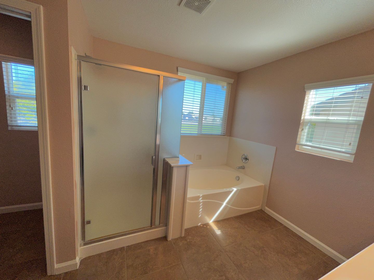 6001 Jefjen Way - Elk Grove - California - 5 bed, 3 bath rental property