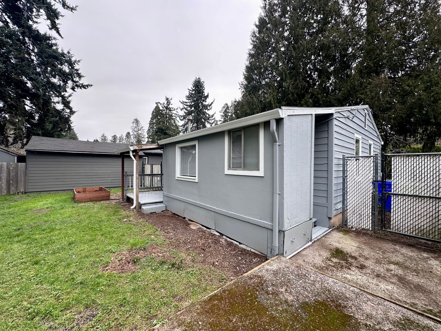 6009 SE 138th Pl - Portland - Oregon - 3 bed, 1 bath rental property