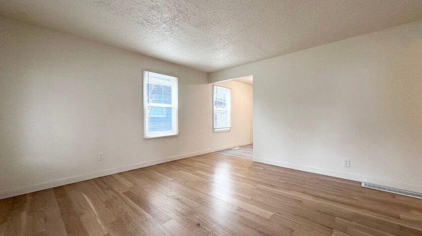 6009 SE 138th Pl - Portland - Oregon - 3 bed, 1 bath rental property