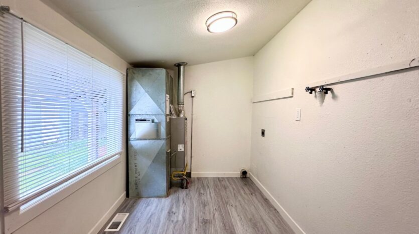 6009 SE 138th Pl - Portland - Oregon - 3 bed, 1 bath rental property