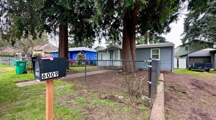 6009 SE 138th Pl - Portland - Oregon - 3 bed, 1 bath rental property