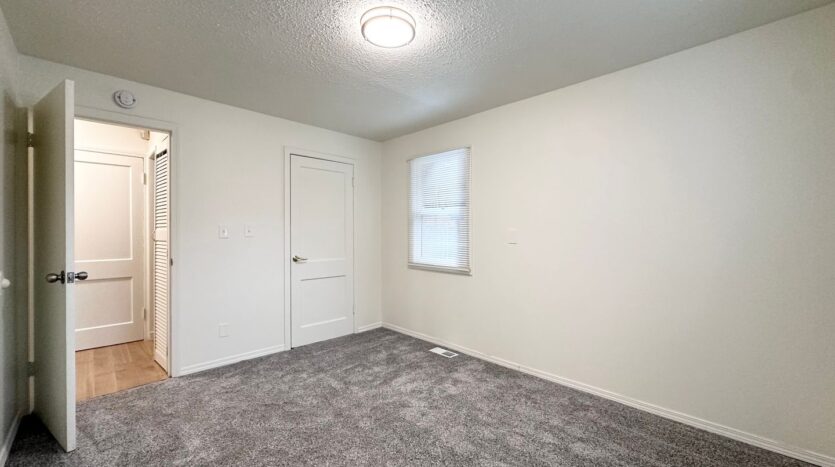 6009 SE 138th Pl - Portland - Oregon - 3 bed, 1 bath rental property