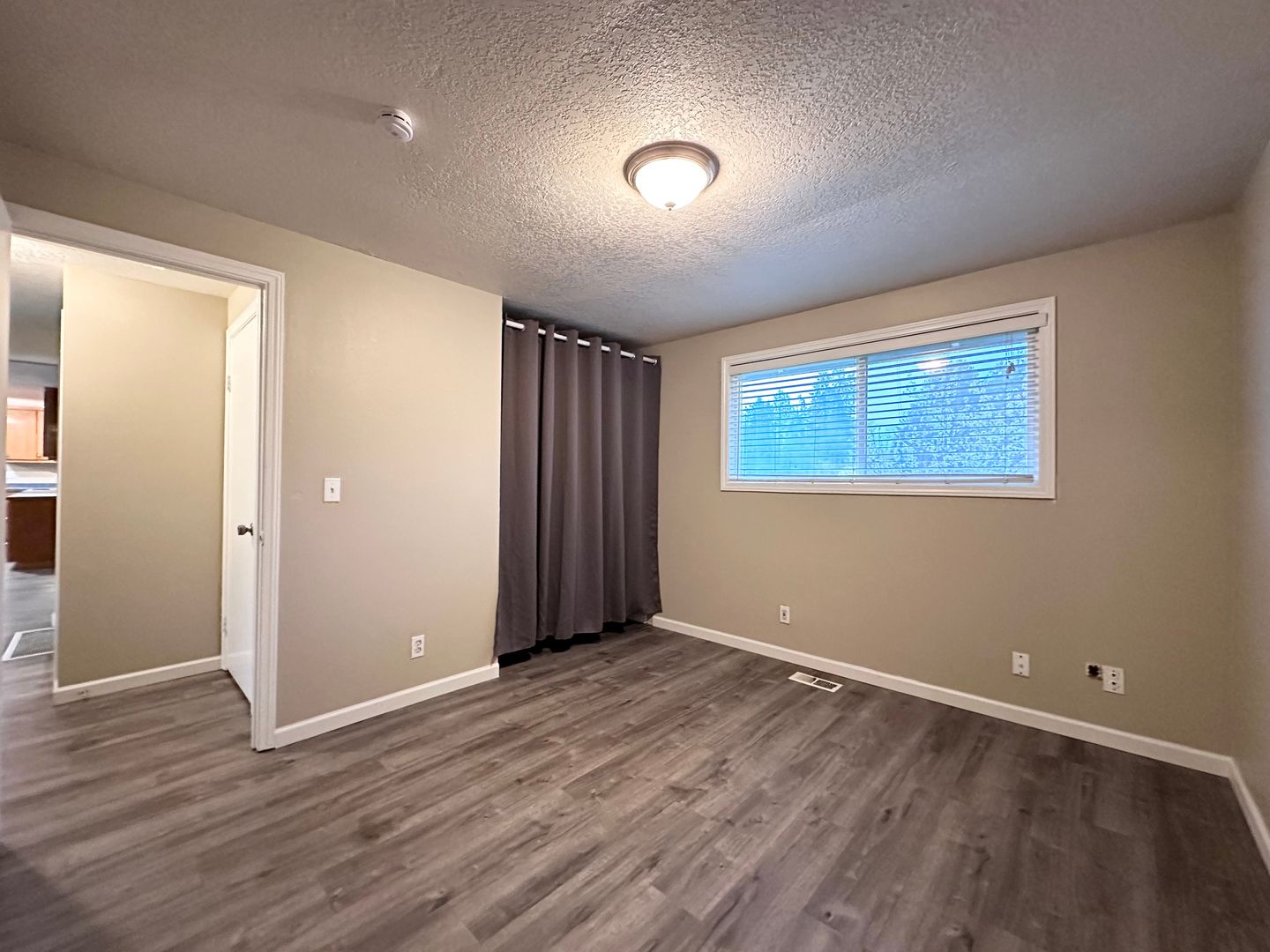 6300 SW Fisher Ave - Beaverton - Oregon - 6 bed, 3 bath rental property