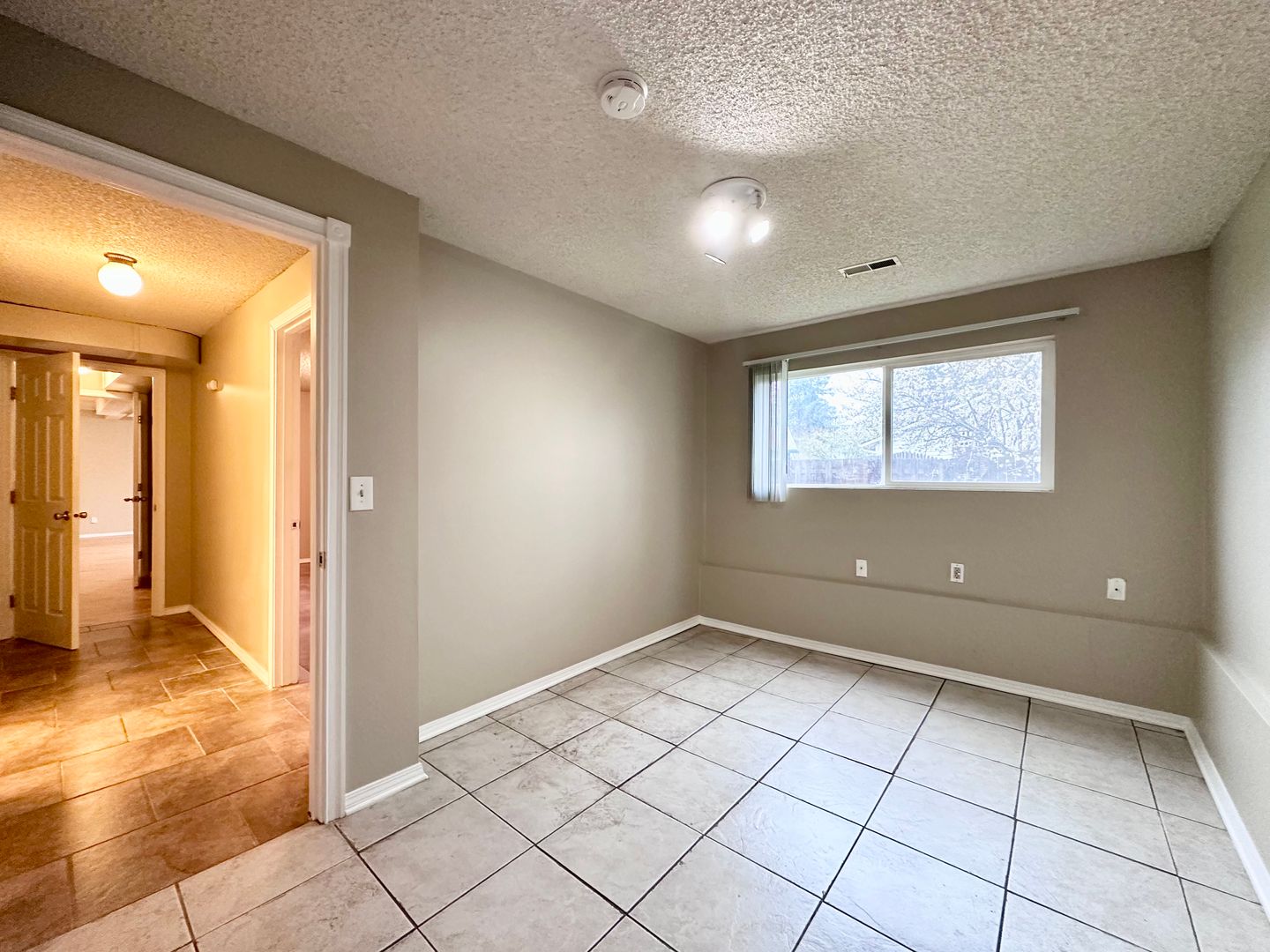 6300 SW Fisher Ave - Beaverton - Oregon - 6 bed, 3 bath rental property