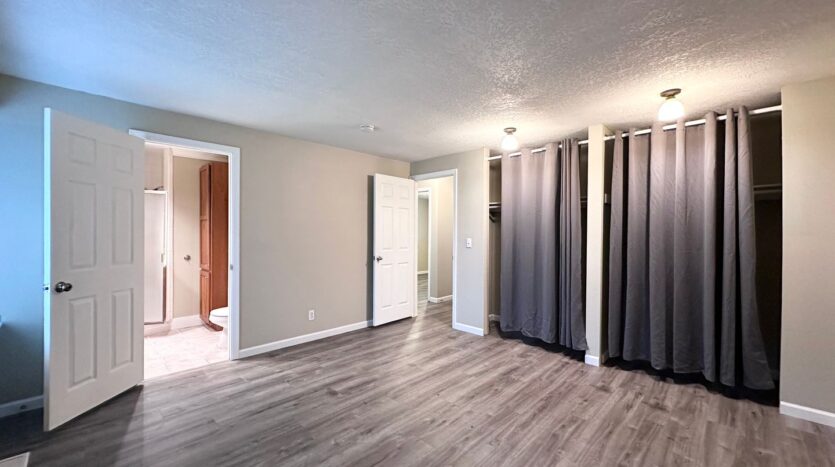 6300 SW Fisher Ave - Beaverton - Oregon - 6 bed, 3 bath rental property