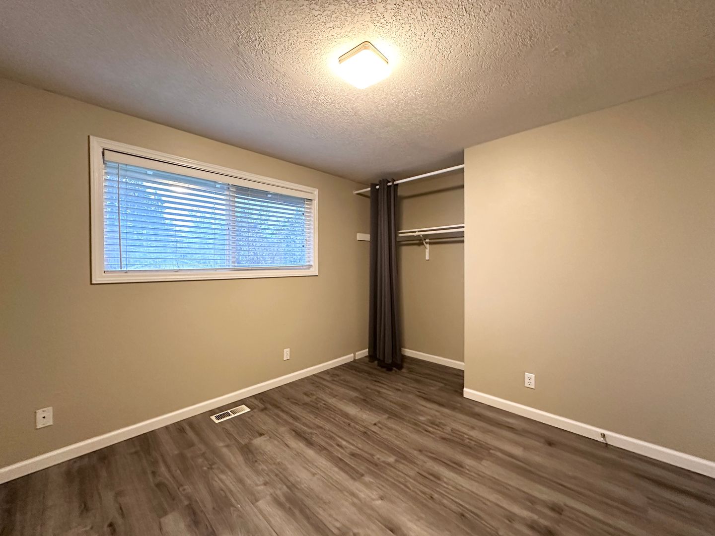 6300 SW Fisher Ave - Beaverton - Oregon - 6 bed, 3 bath rental property