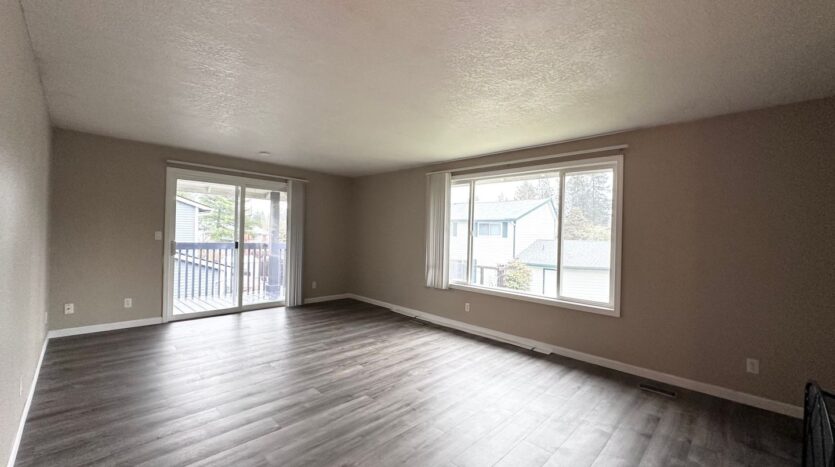 6300 SW Fisher Ave - Beaverton - Oregon - 6 bed, 3 bath rental property