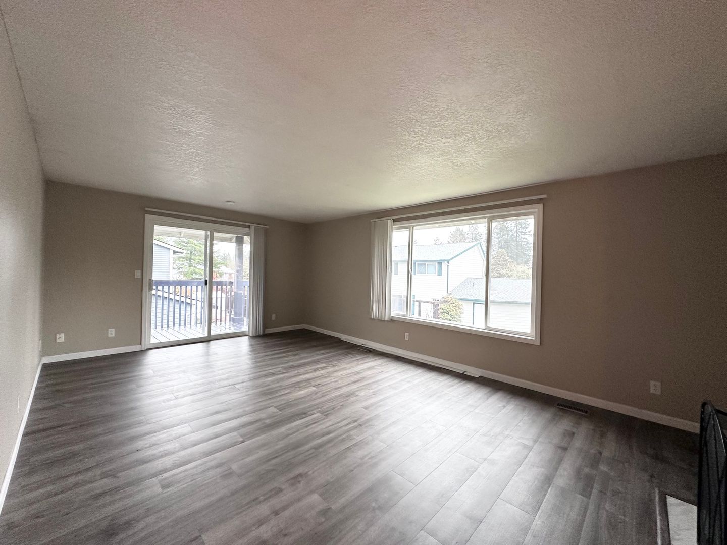 6300 SW Fisher Ave - Beaverton - Oregon - 6 bed, 3 bath rental property