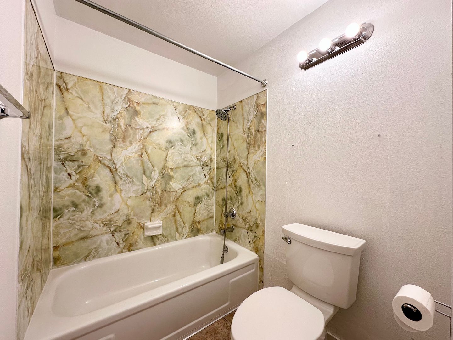 6300 SW Fisher Ave - Beaverton - Oregon - 6 bed, 3 bath rental property