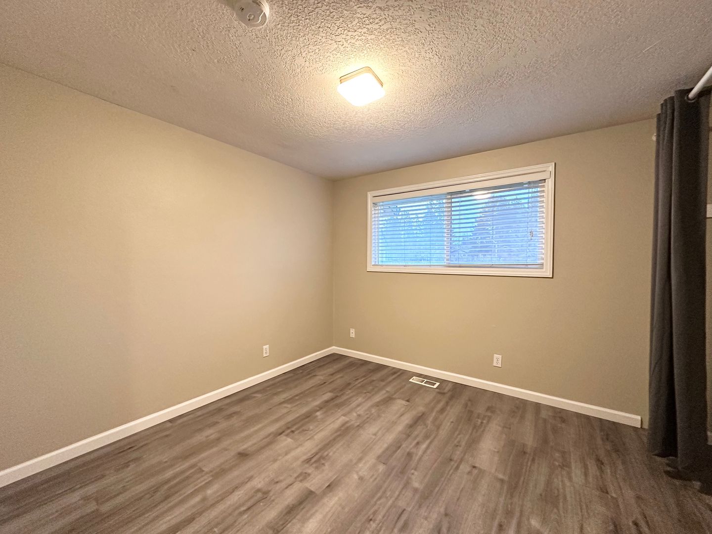 6300 SW Fisher Ave - Beaverton - Oregon - 6 bed, 3 bath rental property