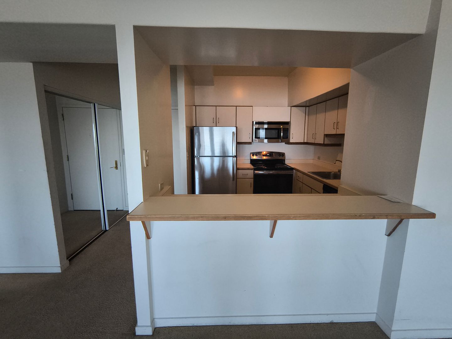 6363 Christie Ave #1413 - Emeryville - California - 1 bed, 1 bath rental property