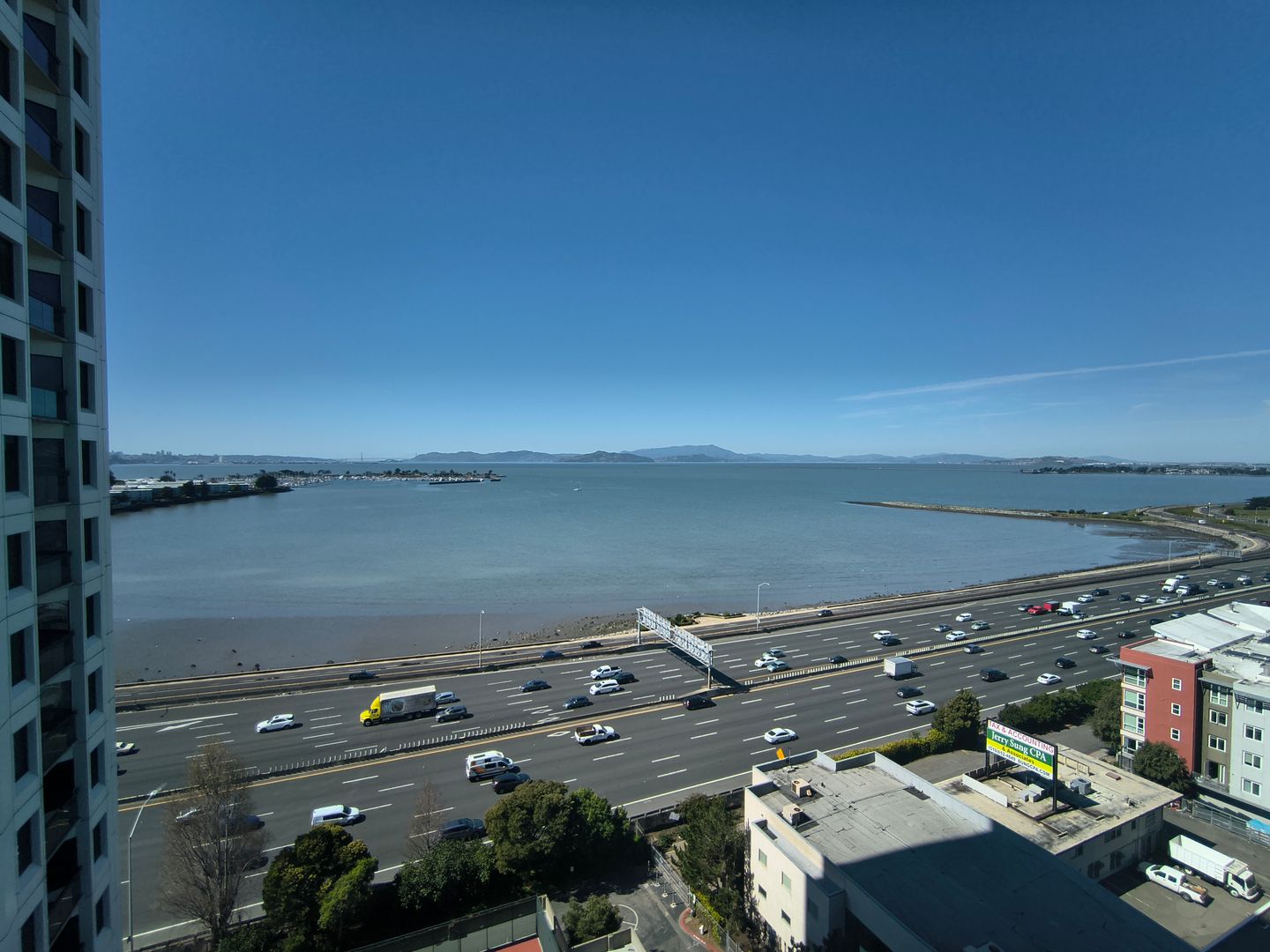 6363 Christie Ave #1413 - Emeryville - California - 1 bed, 1 bath rental property