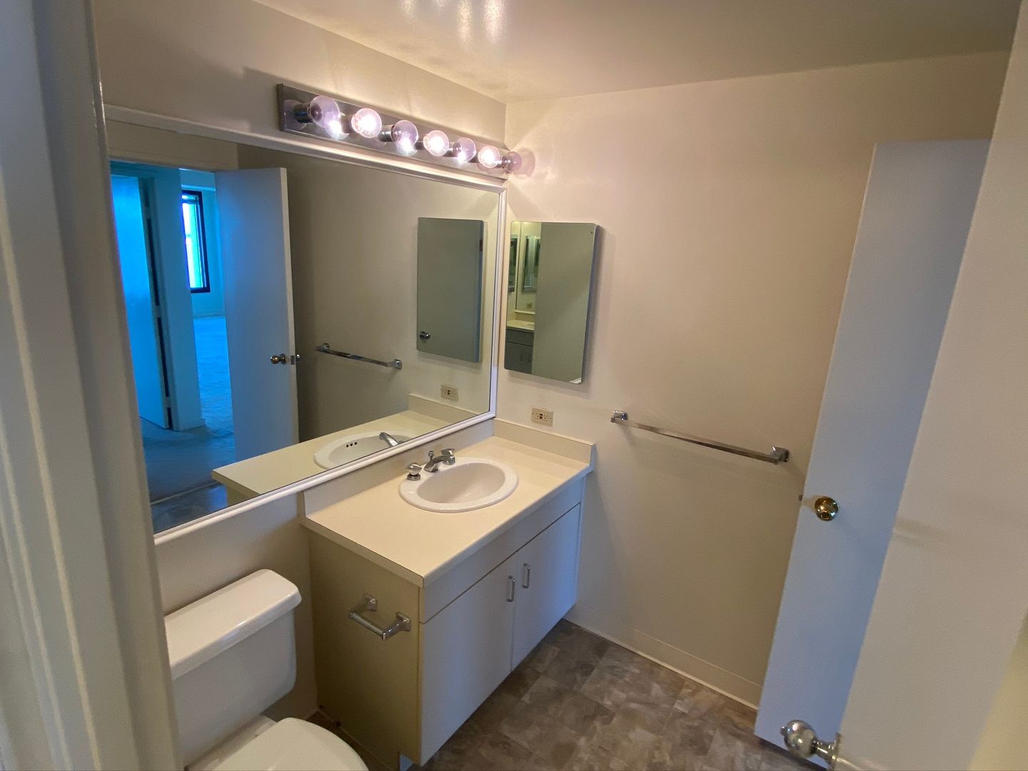 6363 Christie Ave #1413 - Emeryville - California - 1 bed, 1 bath rental property