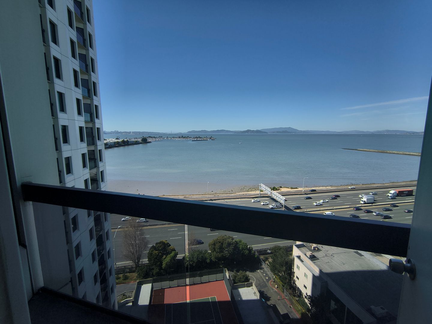 6363 Christie Ave #1413 - Emeryville - California - 1 bed, 1 bath rental property
