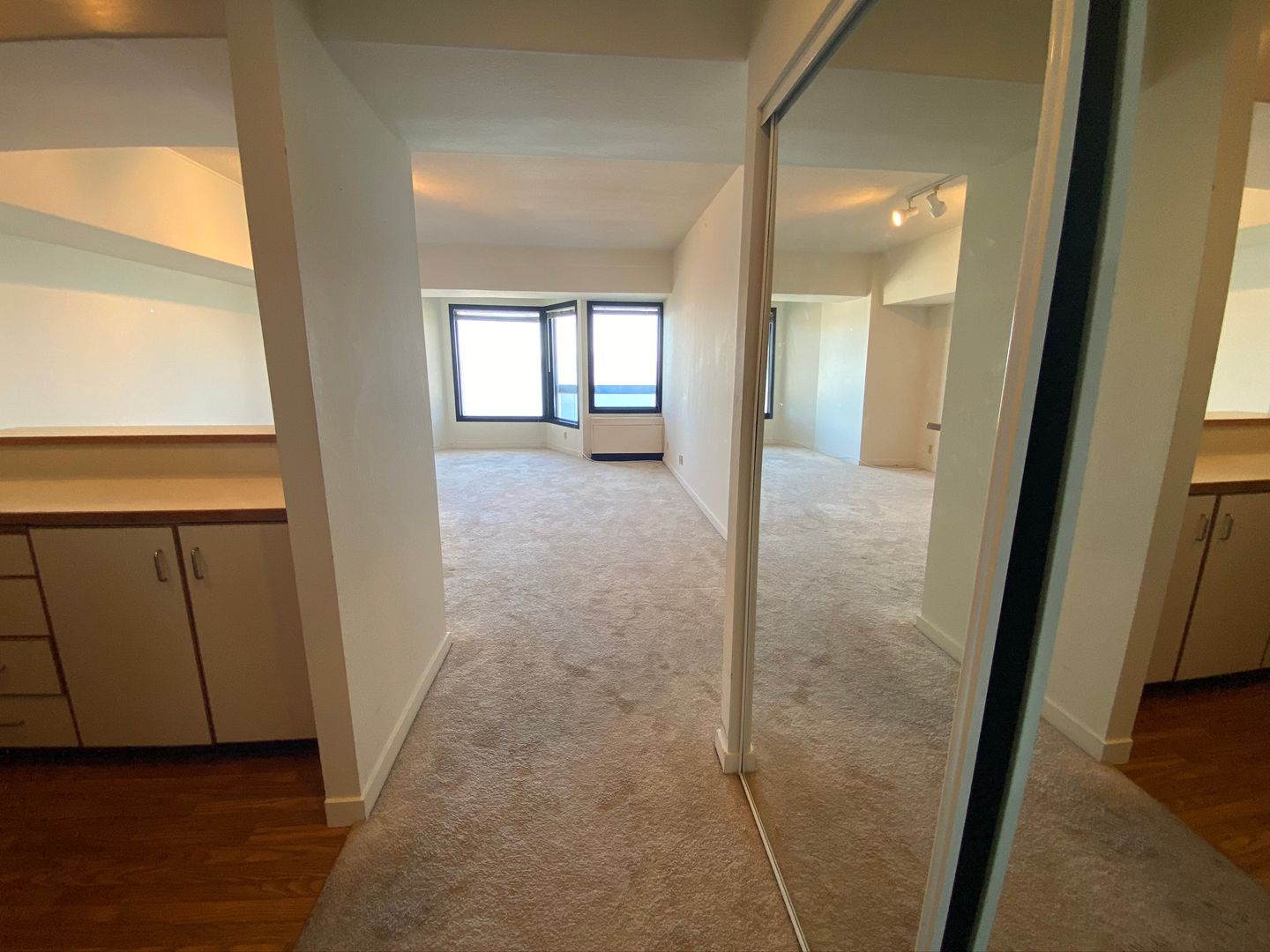 6363 Christie Ave #1413 - Emeryville - California - 1 bed, 1 bath rental property