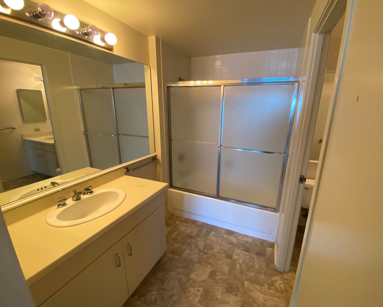 6363 Christie Ave #1413 - Emeryville - California - 1 bed, 1 bath rental property
