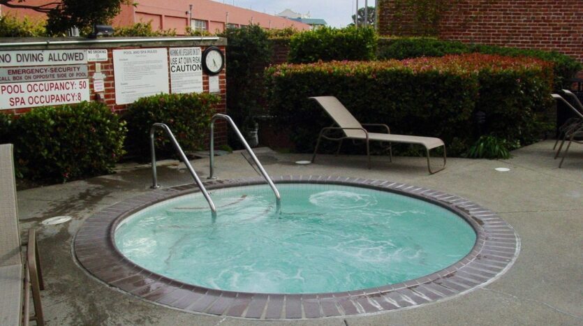 6363 Christie Ave #1413 - Emeryville - California - 1 bed, 1 bath rental property