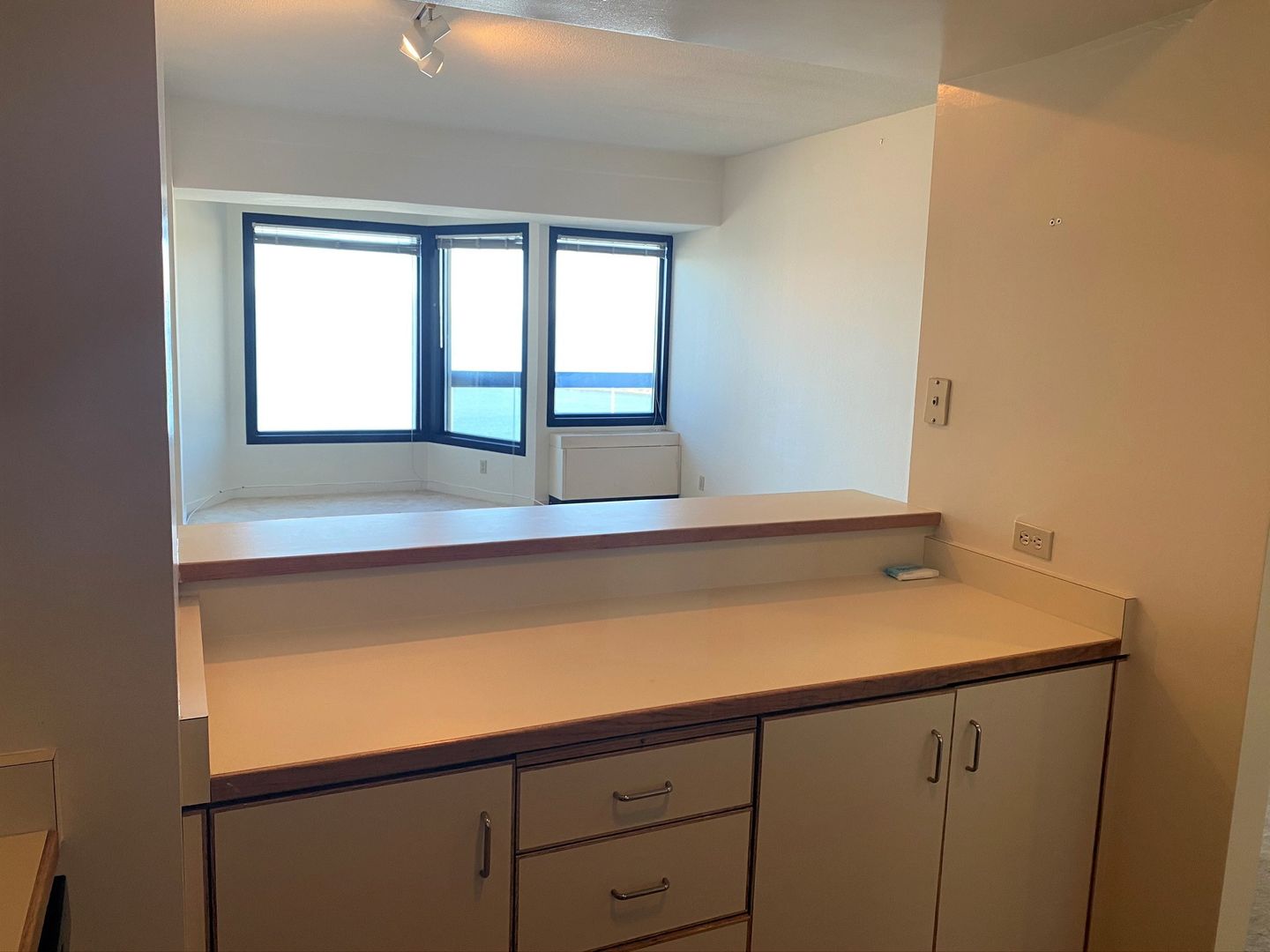 6363 Christie Ave #1413 - Emeryville - California - 1 bed, 1 bath rental property