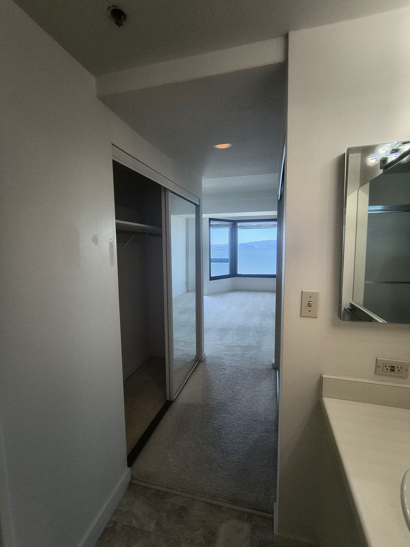 6363 Christie Ave #1413 - Emeryville - California - 1 bed, 1 bath rental property