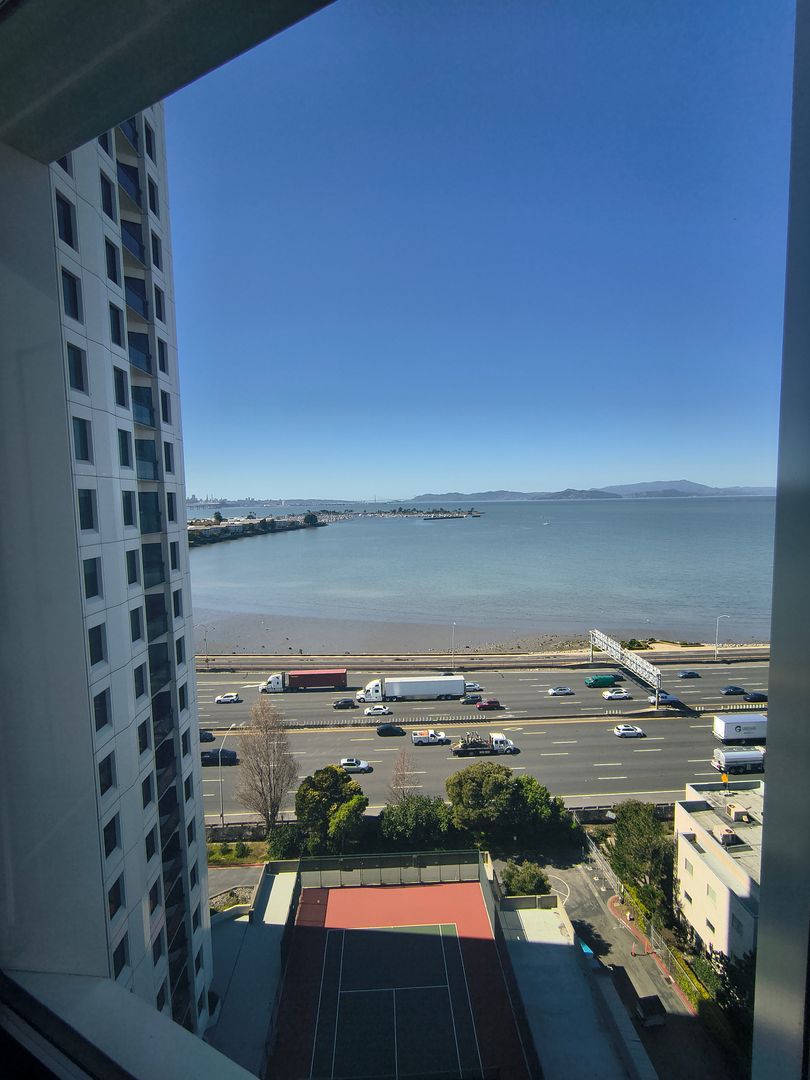 6363 Christie Ave #1413 - Emeryville - California - 1 bed, 1 bath rental property