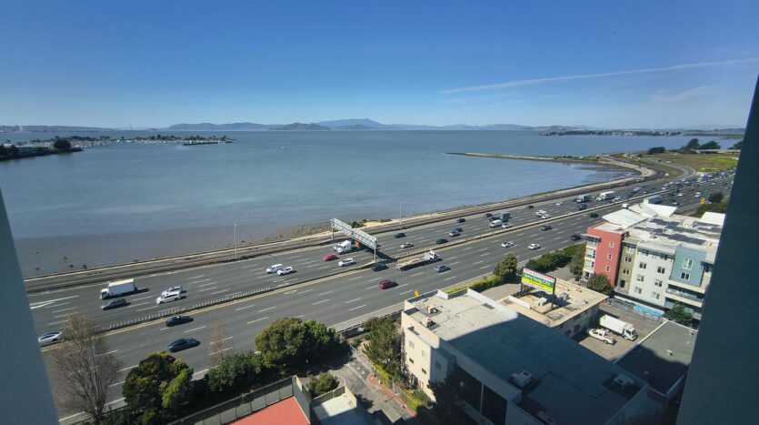 6363 Christie Ave #1413 - Emeryville - California - 1 bed, 1 bath rental property
