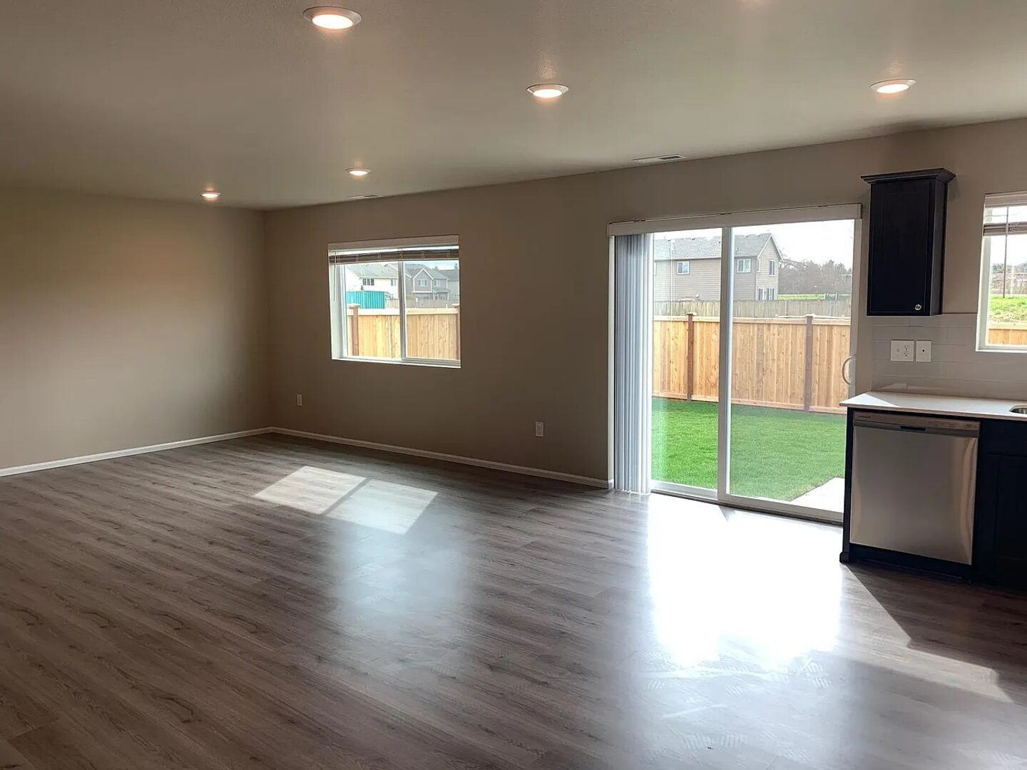 6500 44th St E - Fife - Washington - 4 bed, 3 bath rental property