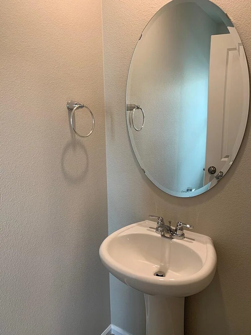 6500 44th St E - Fife - Washington - 4 bed, 3 bath rental property