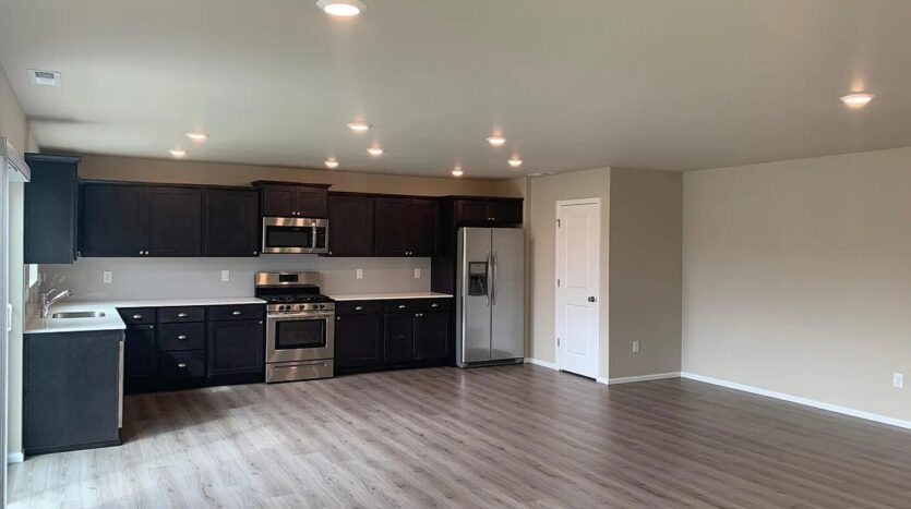 6500 44th St E - Fife - Washington - 4 bed, 3 bath rental property