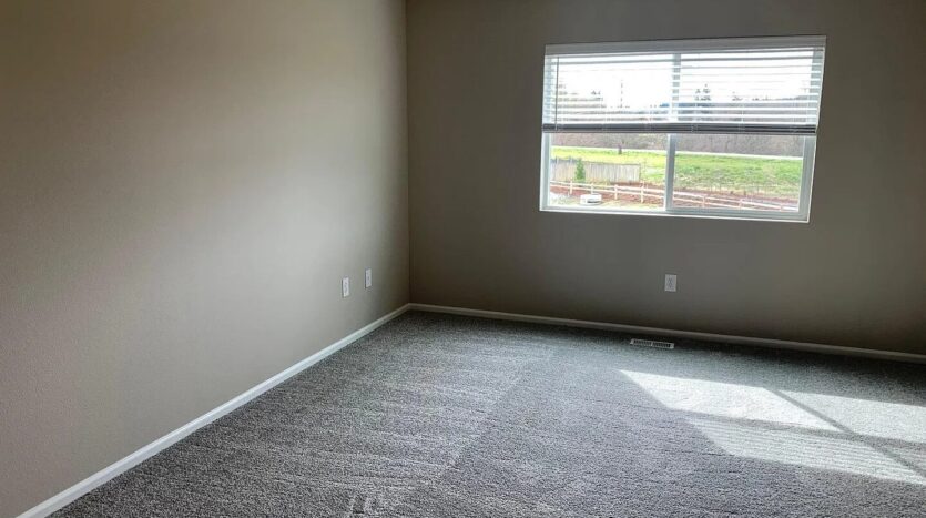 6500 44th St E - Fife - Washington - 4 bed, 3 bath rental property