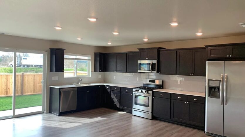 6500 44th St E - Fife - Washington - 4 bed, 3 bath rental property