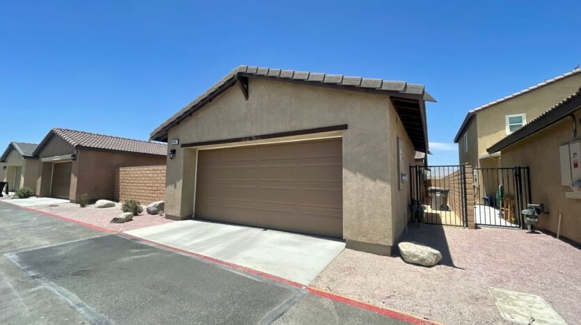 67547 Rio Plata Road - Cathedral City - California - 3 bed, 2 bath rental property