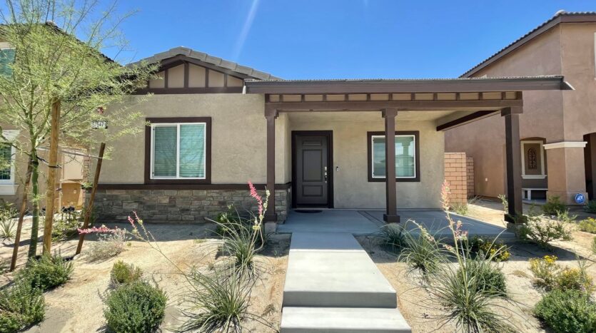 67547 Rio Plata Road - Cathedral City - California - 3 bed, 2 bath rental property