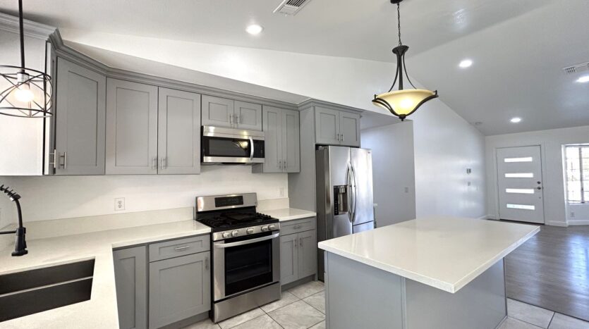 68665 Risueno Rd - Cathedral City - California - 3 bed, 2 bath rental property