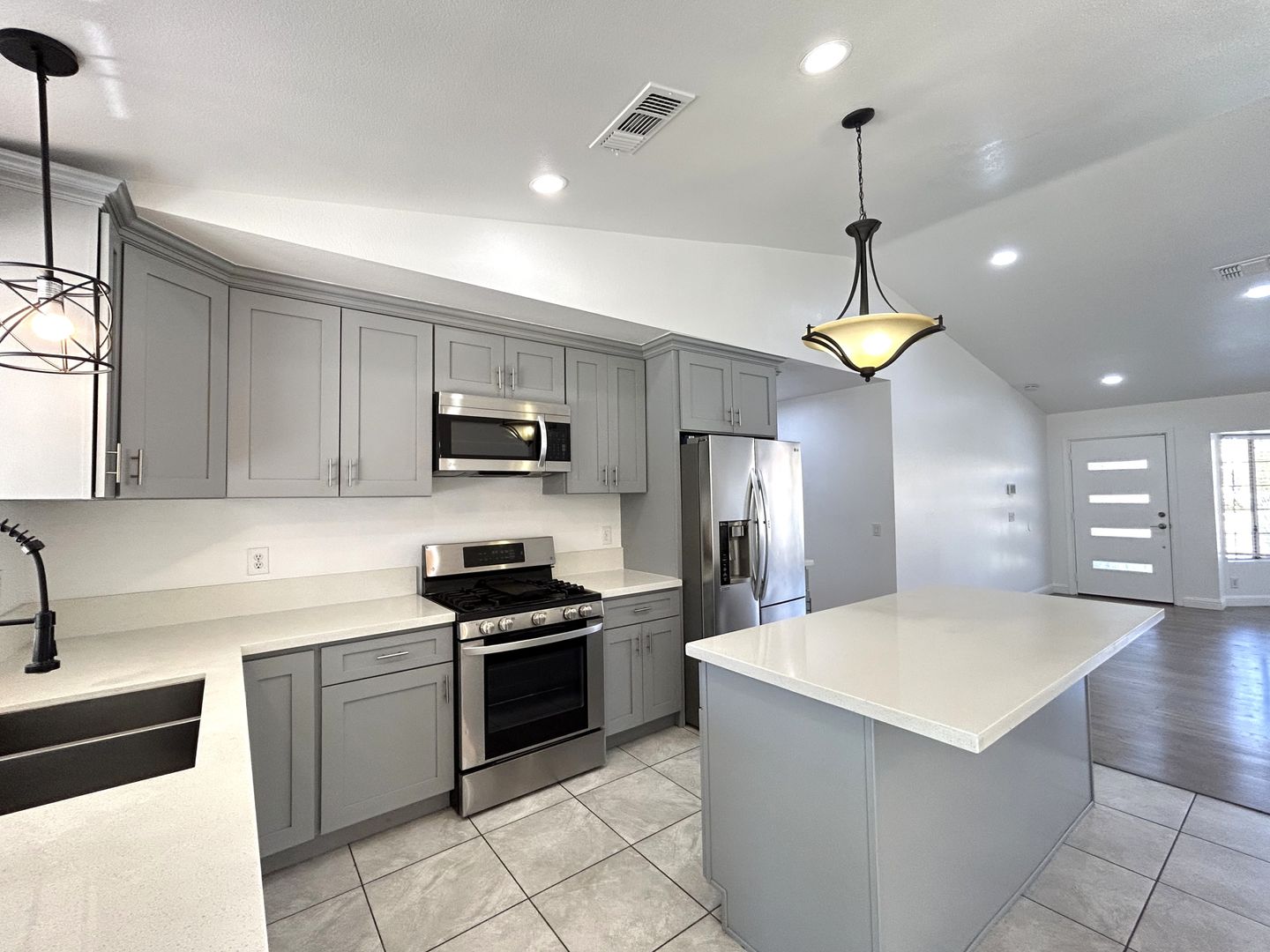 68665 Risueno Rd - Cathedral City - California - 3 bed, 2 bath rental property