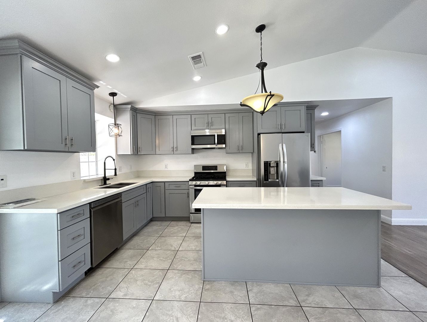 68665 Risueno Rd - Cathedral City - California - 3 bed, 2 bath rental property