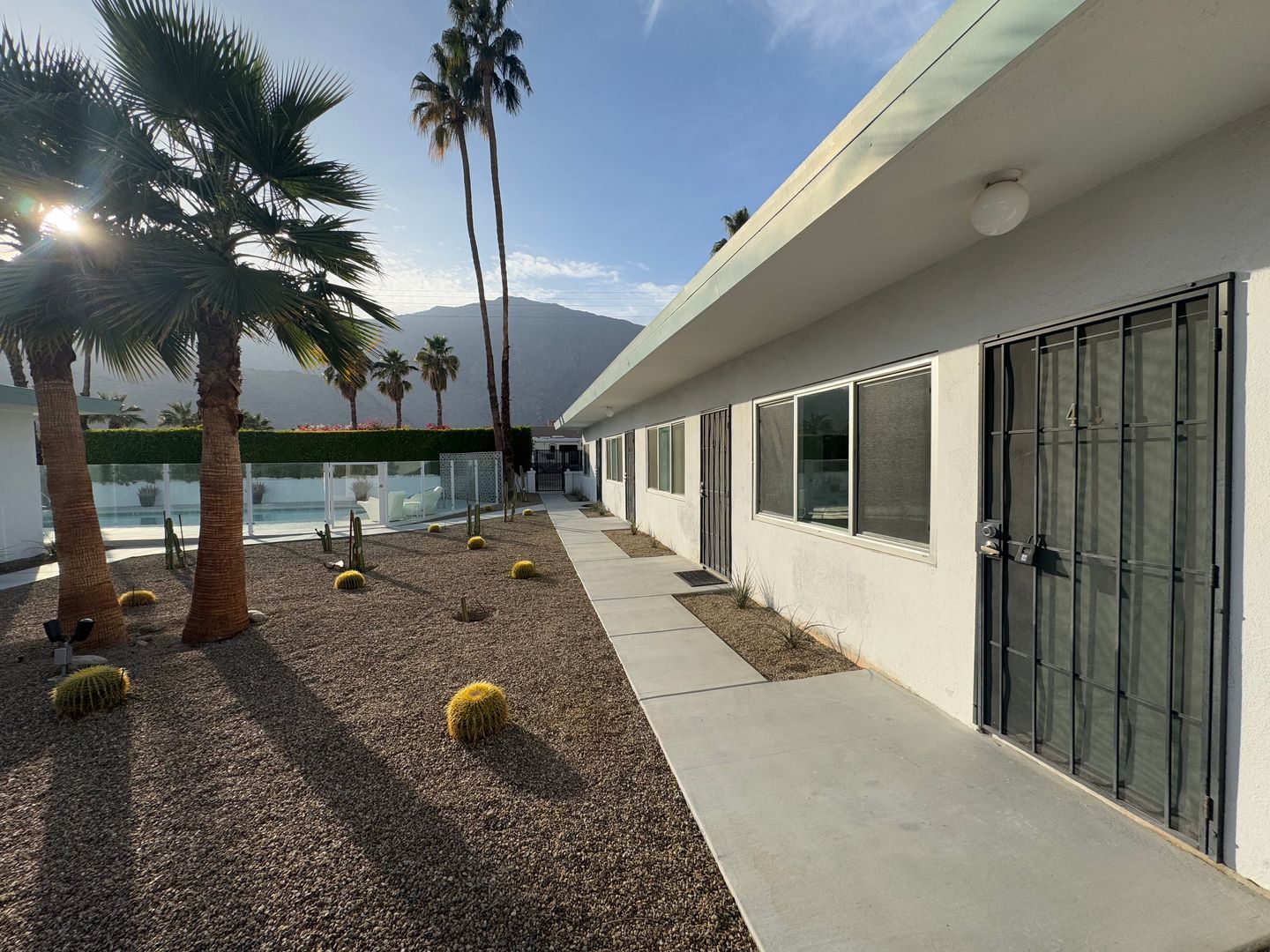 700 N Riverside Dr.  - Unit 4 - Palm Springs - California - 1 bath rental property