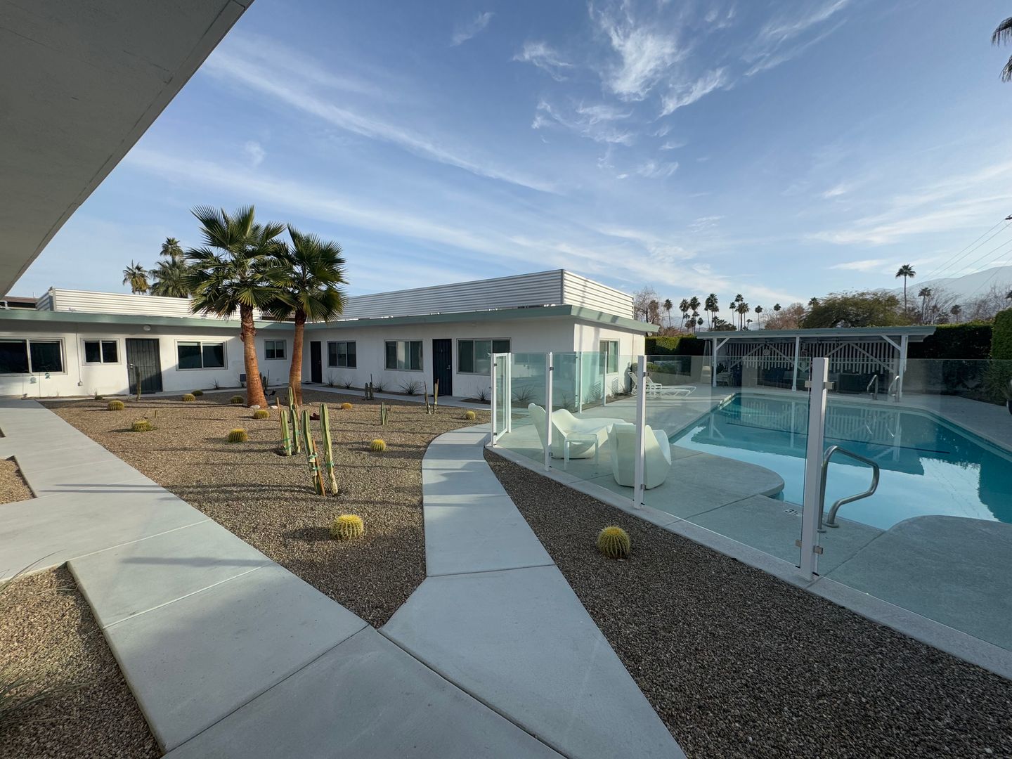 700 N Riverside Dr.  - Unit 4 - Palm Springs - California - 1 bath rental property