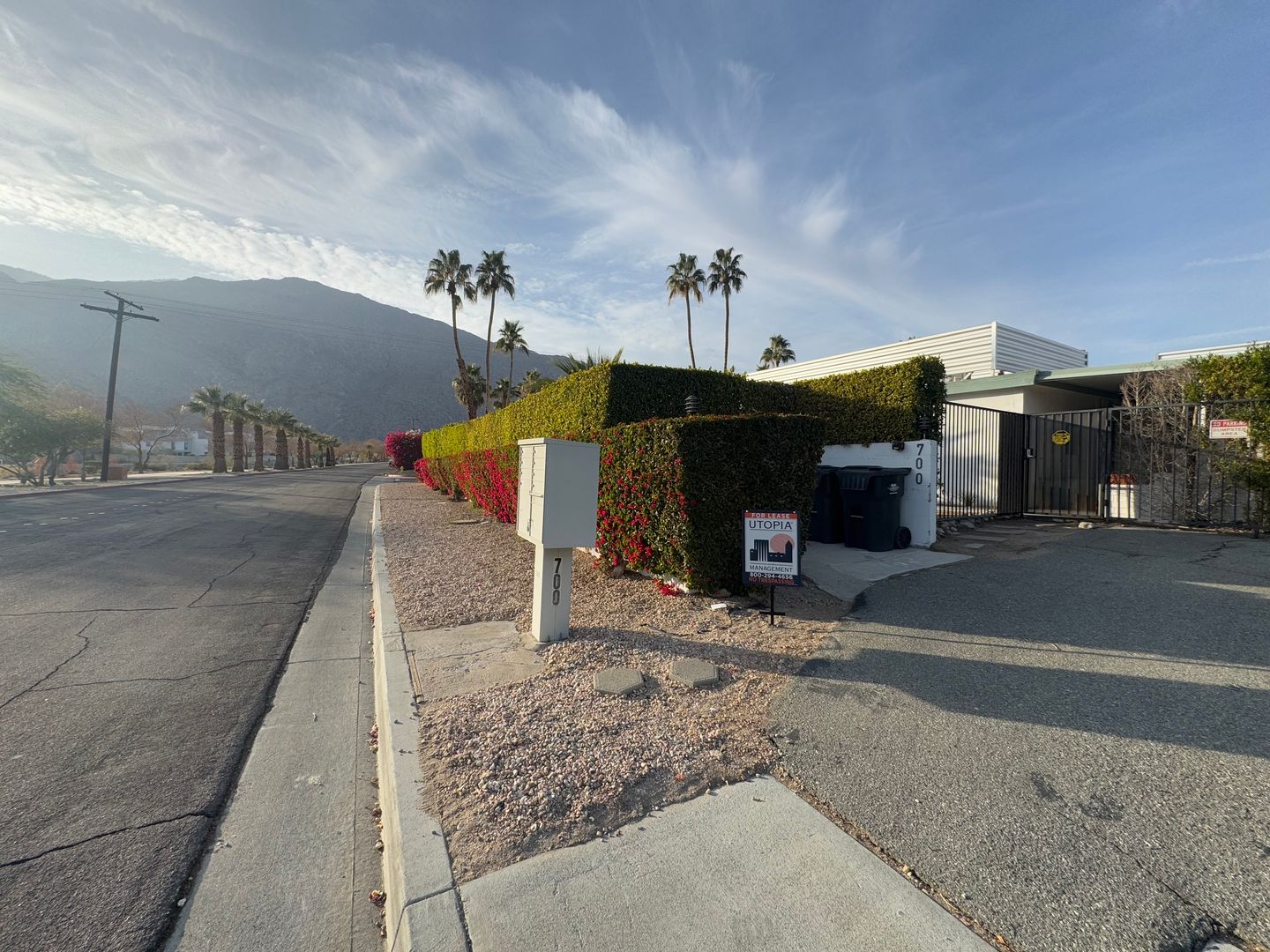 700 N Riverside Dr.  - Unit 4 - Palm Springs - California - 1 bath rental property