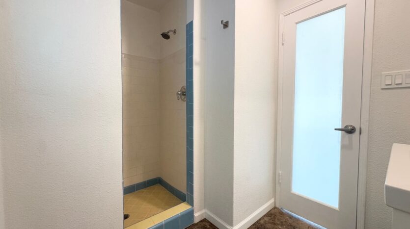 700 N Riverside Dr.  - Unit 4 - Palm Springs - California - 1 bath rental property