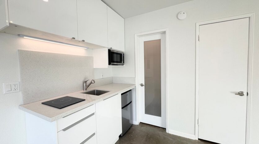 700 N Riverside Dr.  - Unit 4 - Palm Springs - California - 1 bath rental property