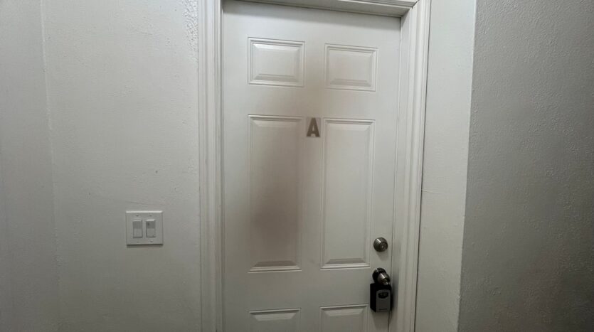 704 S Howard St Apt B - Corona - California - 2 bed, 1 bath rental property