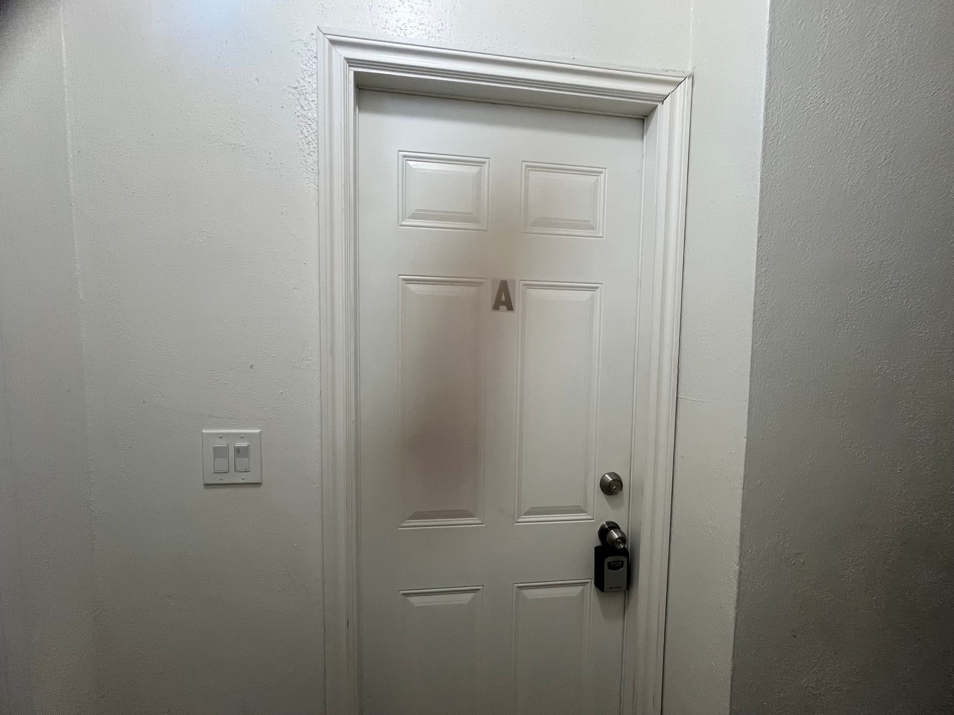 704 S Howard St Apt B - Corona - California - 2 bed, 1 bath rental property
