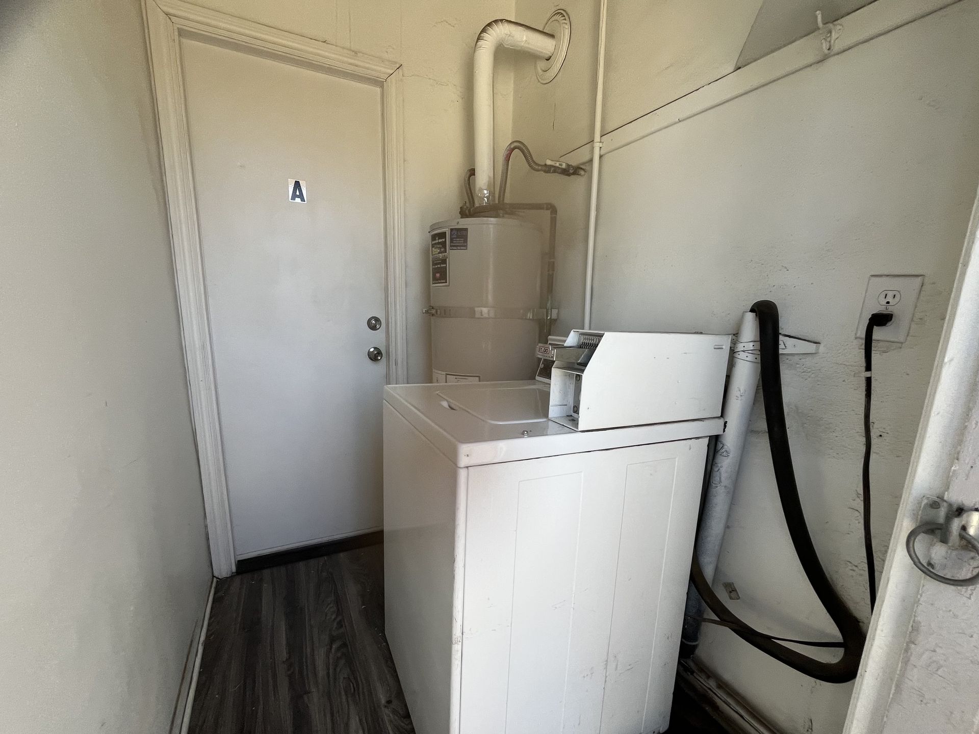 704 S Howard St Apt B - Corona - California - 2 bed, 1 bath rental property